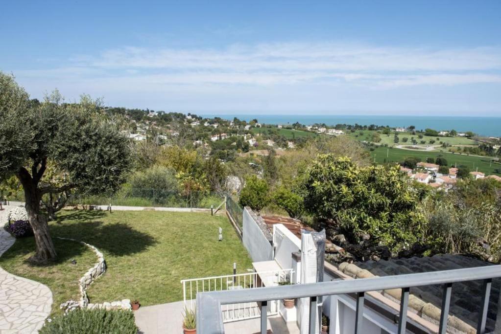 Ferienwohnung Grazioso Bilocale A 5 Minuti Da Numana Exterior foto